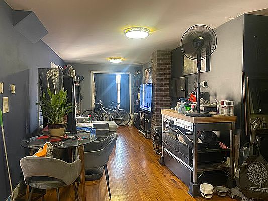 2nd image of 4511 25th Ave APT 1