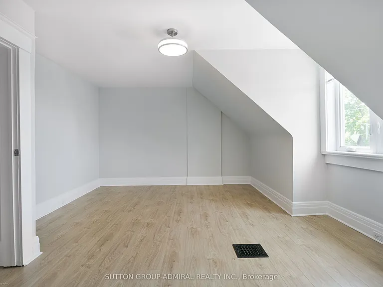 481 Brock Ave #2 — Photo 22