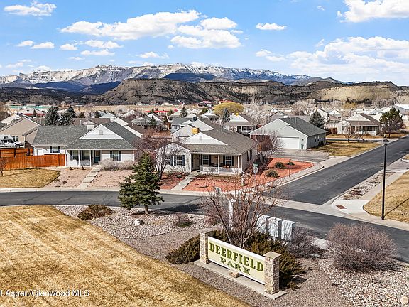 3rd image of 2703 Acacia Ct