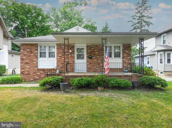 317 W Pine St, Audubon, NJ 08106