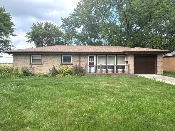 191 Pfitzer Dr, Bradley, IL 60915