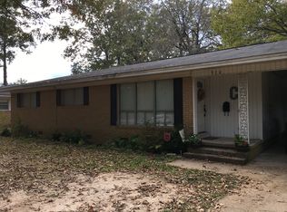 910 Pecan St, Crossett, AR 71635