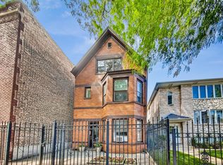 2554 W Winnemac Ave APT 1, Chicago, IL 60625