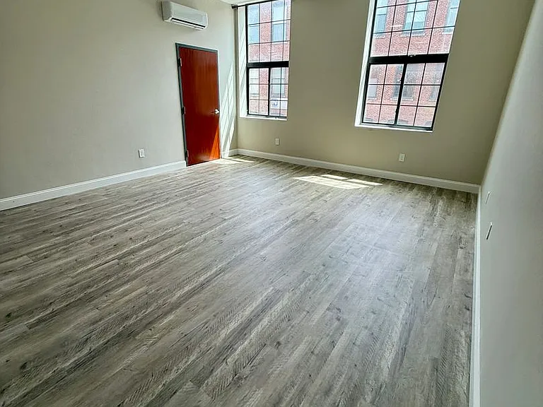 70 Webster St #201 — Photo 7