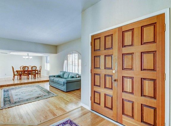 3rd image of 6944 E Ludlow Dr