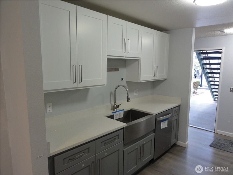 2nd image of 2007 SW 318th Place #7A