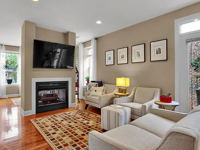 720 Westgate Ave #C — Photo 2