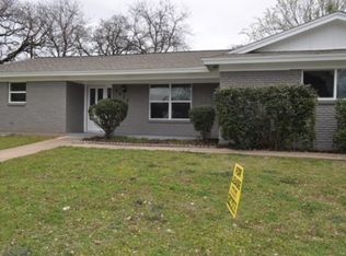 2232 Shady Brook Dr, Bedford, TX 76021