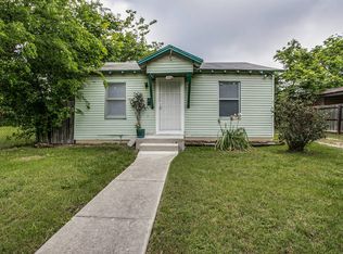 827 W Wildwood Dr, San Antonio, TX 78201