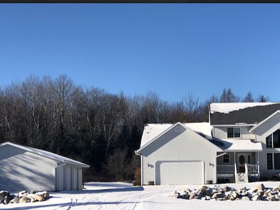 2nd image of N10695 Moodig Rd