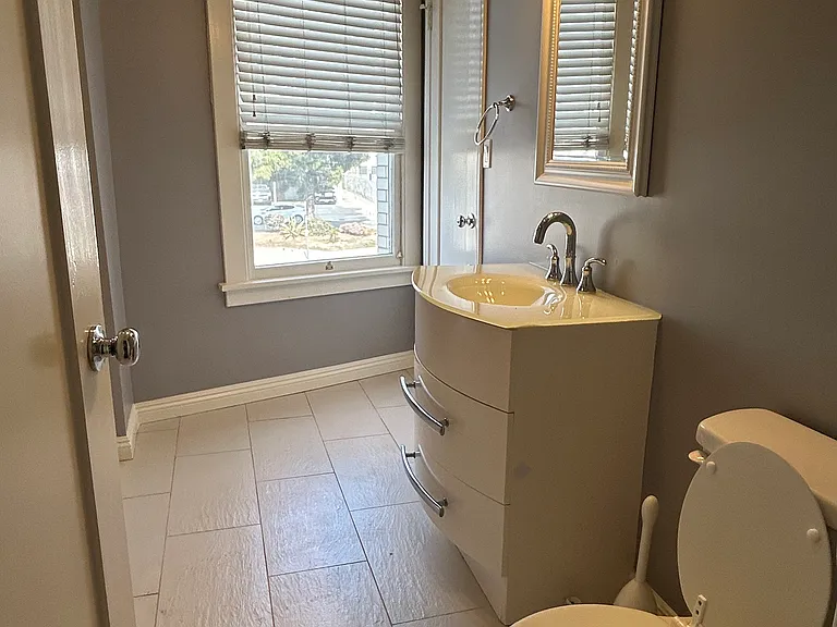 4512 W Washington Blvd #2 — Photo 9