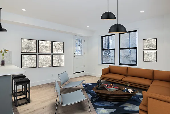 Rented by Bold New York | media 7