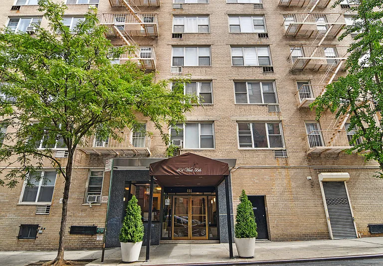 401 W 56th St #5F — Photo 13