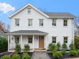 61 Anstice St, Oyster Bay, NY