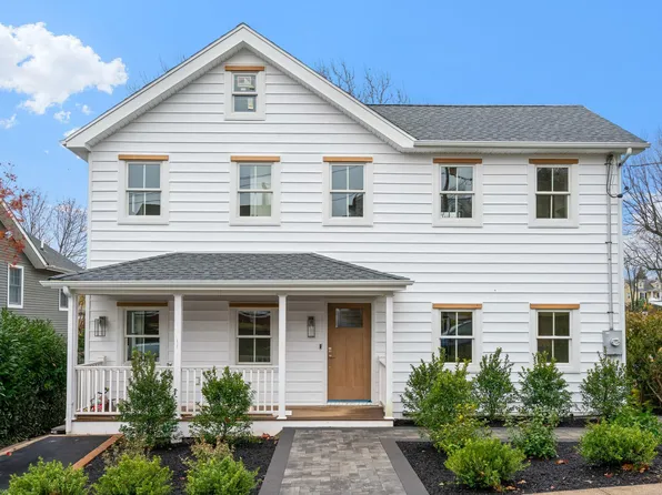 61 Anstice Street, Oyster Bay, NY 11771