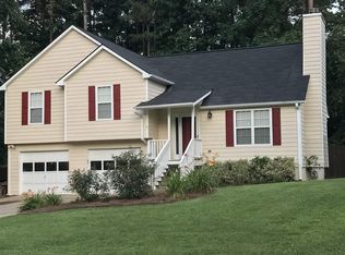 17 Maddox Rd, Acworth, GA 30102