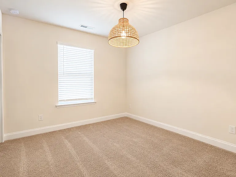 19108 Yellow Birch Dr — Photo 9