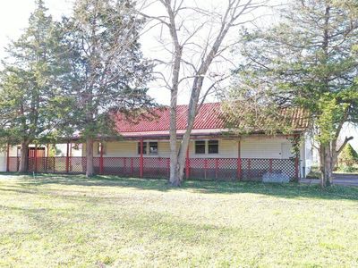 112 W Summit Avenue, Seymour, MO, 65746