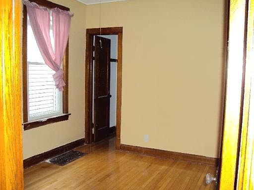 5th image of 2322 S Highland Ave