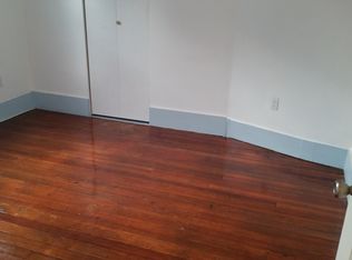 3 Bluff St APT 3, Worcester, MA 01610