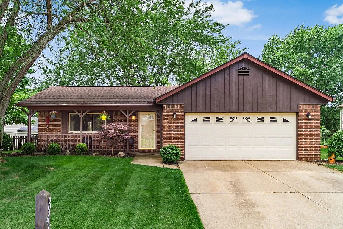 845 Walbridge Dr photo 1
