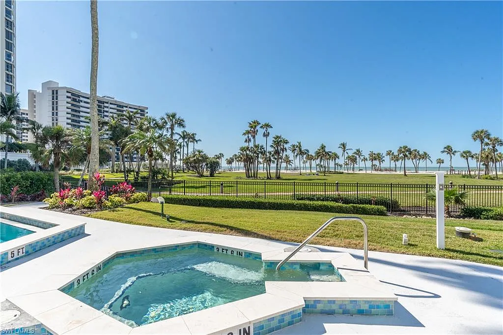 3 bed, 3.0 bath, 2690 sqft, $8,000 — Photo 4