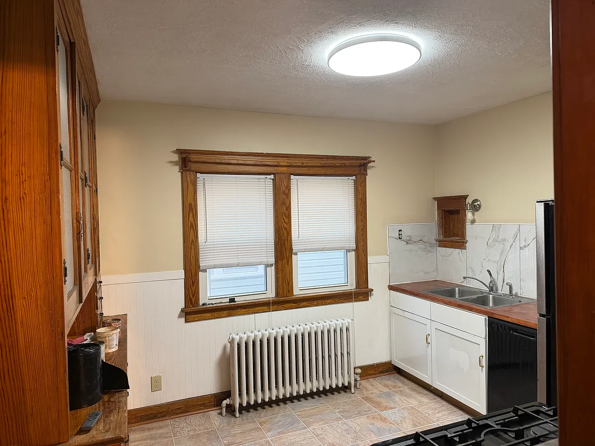 Building Photo - 415 Colvin Ave #1