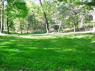 2nd image of 368 W Maryknoll Rd