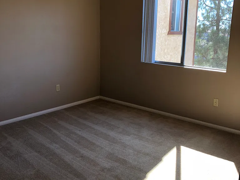 735 Franklin Ln #7 — Photo 3