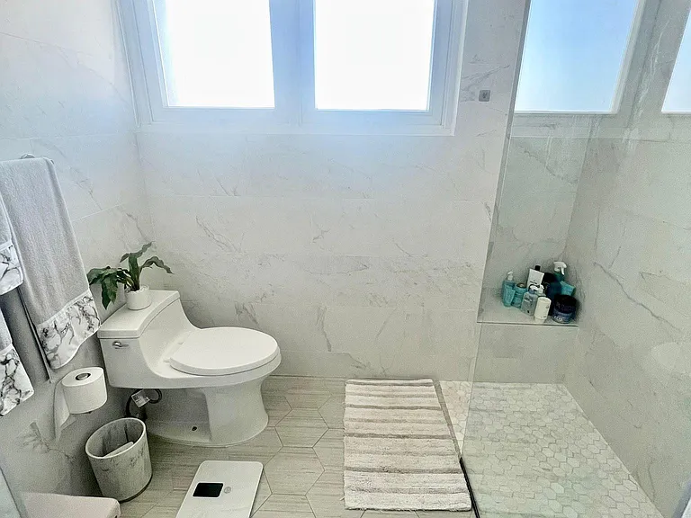 303 Calle Villamil Metro Plz — Photo 14