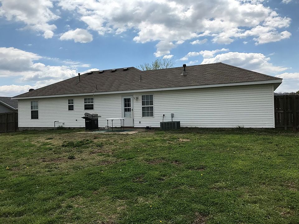 2nd image of 1380 Redbud Rd