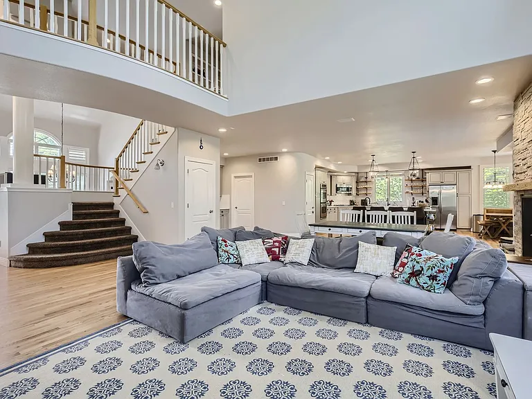 7215 Spring Creek Cir — Photo 12