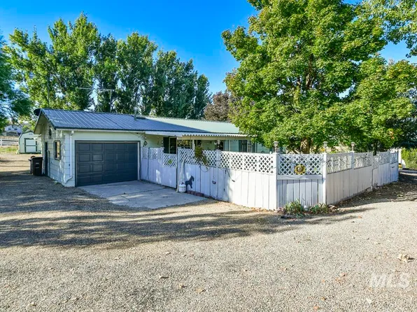 167 S Plaza Rd, Emmett, ID 83617