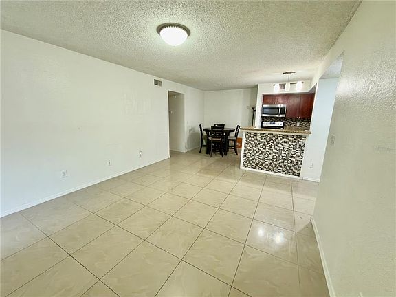 5th image of 5152 Conroy Rd #17