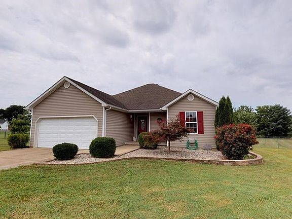 3rd image of 460 Jamie Way