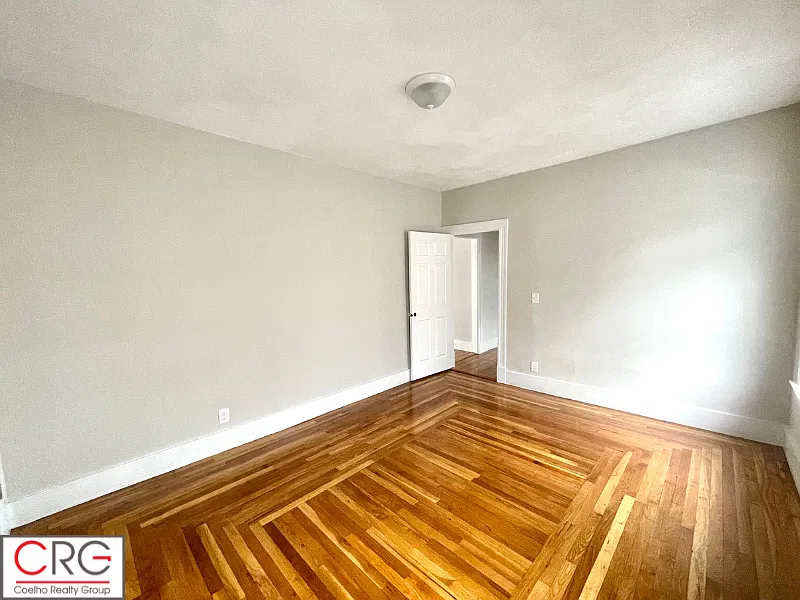 4 bed, 1500 sqft, $4,000 — Photo 4