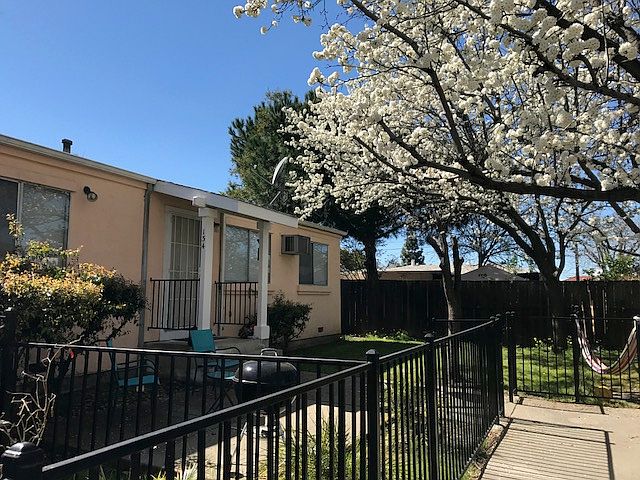 1st image of 184 Davi Ave #184
