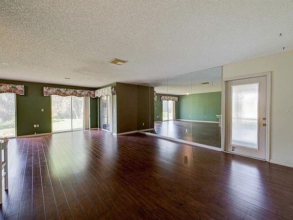 3rd image of 503 Falkirk Ct Unit B