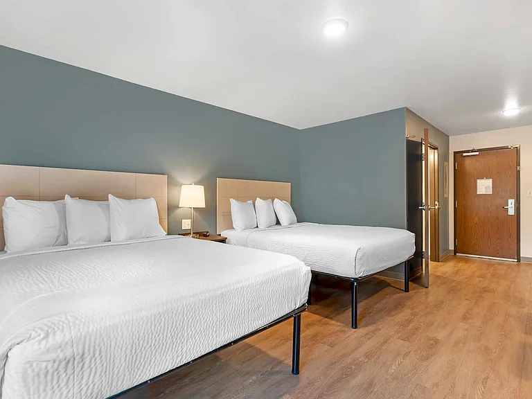Studio Suite - 2 Queen Beds