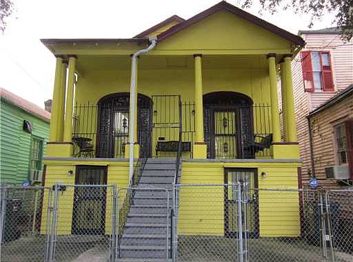 2nd image of 2622 La Salle St