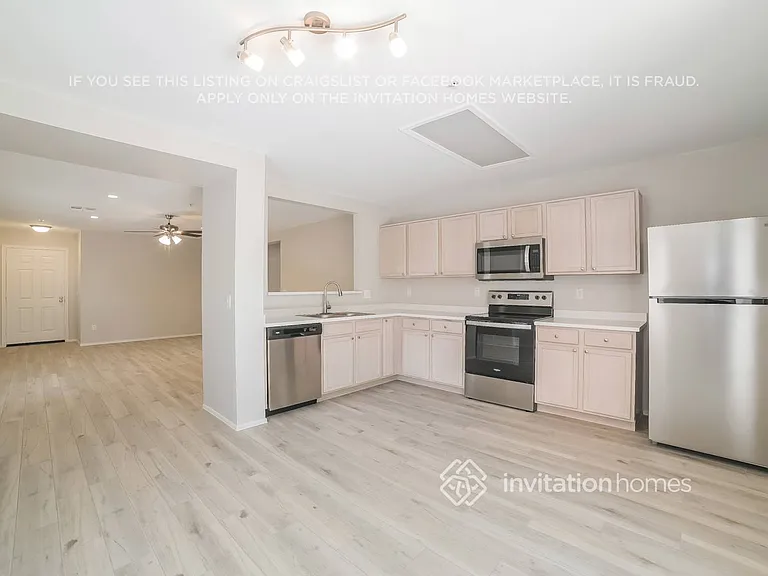 11233 N 89th Way — Photo 4