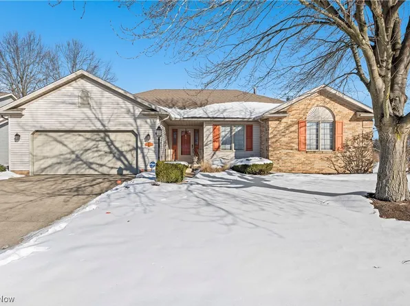 1413 New England Dr SE, North Canton, OH 44720