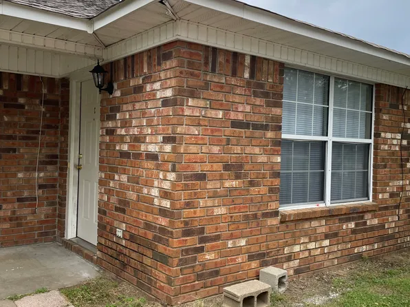 32 Leslie Rd #C, Bigelow, AR 72016