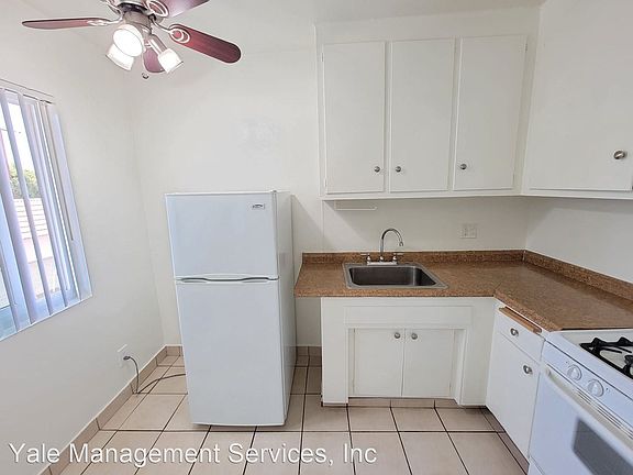 2nd image of 13838 Victory Blvd APT 24