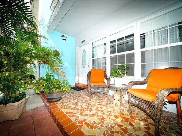 4325 58th Way N APT 1431, Kenneth City, FL 33709
