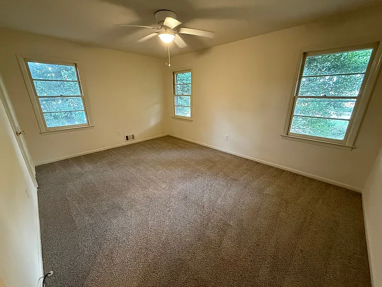 140 Forest Rd — Photo 21