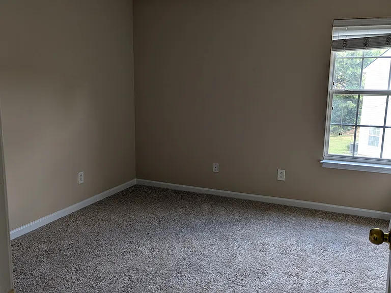 1249 Liberty Bell Ct — Photo 12