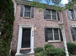 1-114 Castleview Dr, Mc Kees Rocks, PA 15136