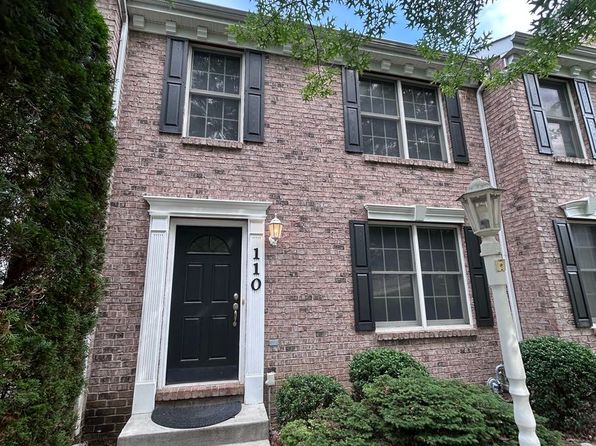 1-114 Castleview Dr