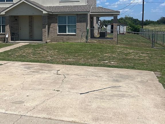 2nd image of 206 Meadowview Ln APT D